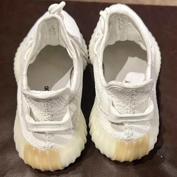 Men’s Size 9 - adidas Yeezy Boost 350 V2 Low Cream White / Triple White - Picture 4 of 10
